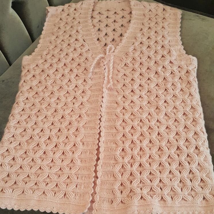 Motifli bayan yelek modelleri