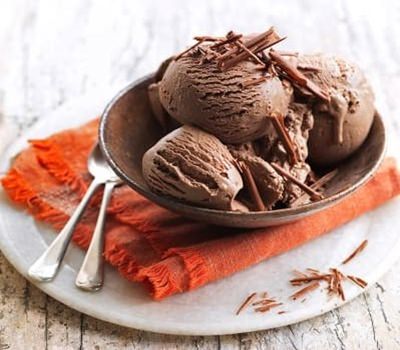Evde Çikolatalı Dondurma Nasıl Yapılır?
